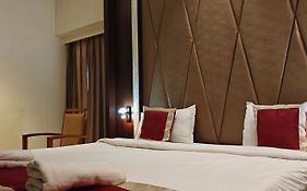 The Crown Business Hotel